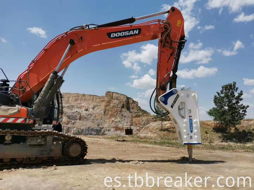 Excavator Breaker Working5